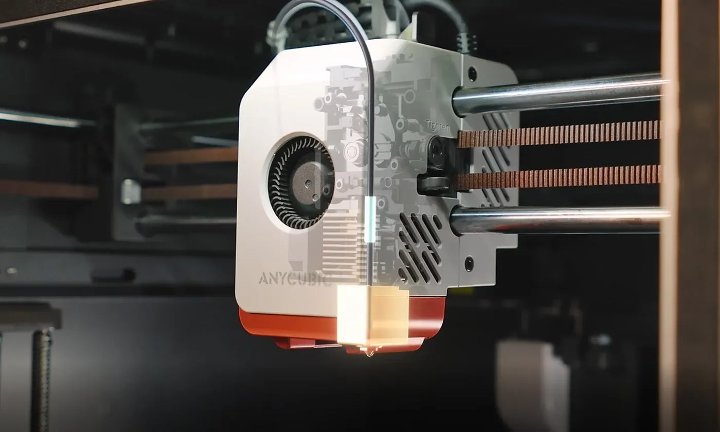 Anycubic Kobra S1: Hotend de 320 °C que sai sem ferramentas